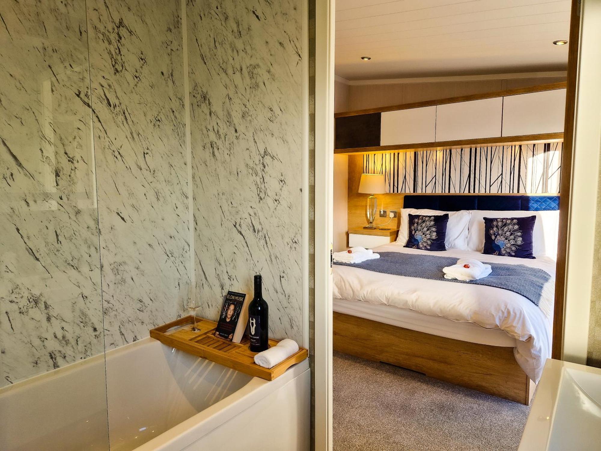 Hotchkin Lodge 우드홀스파 외부 사진