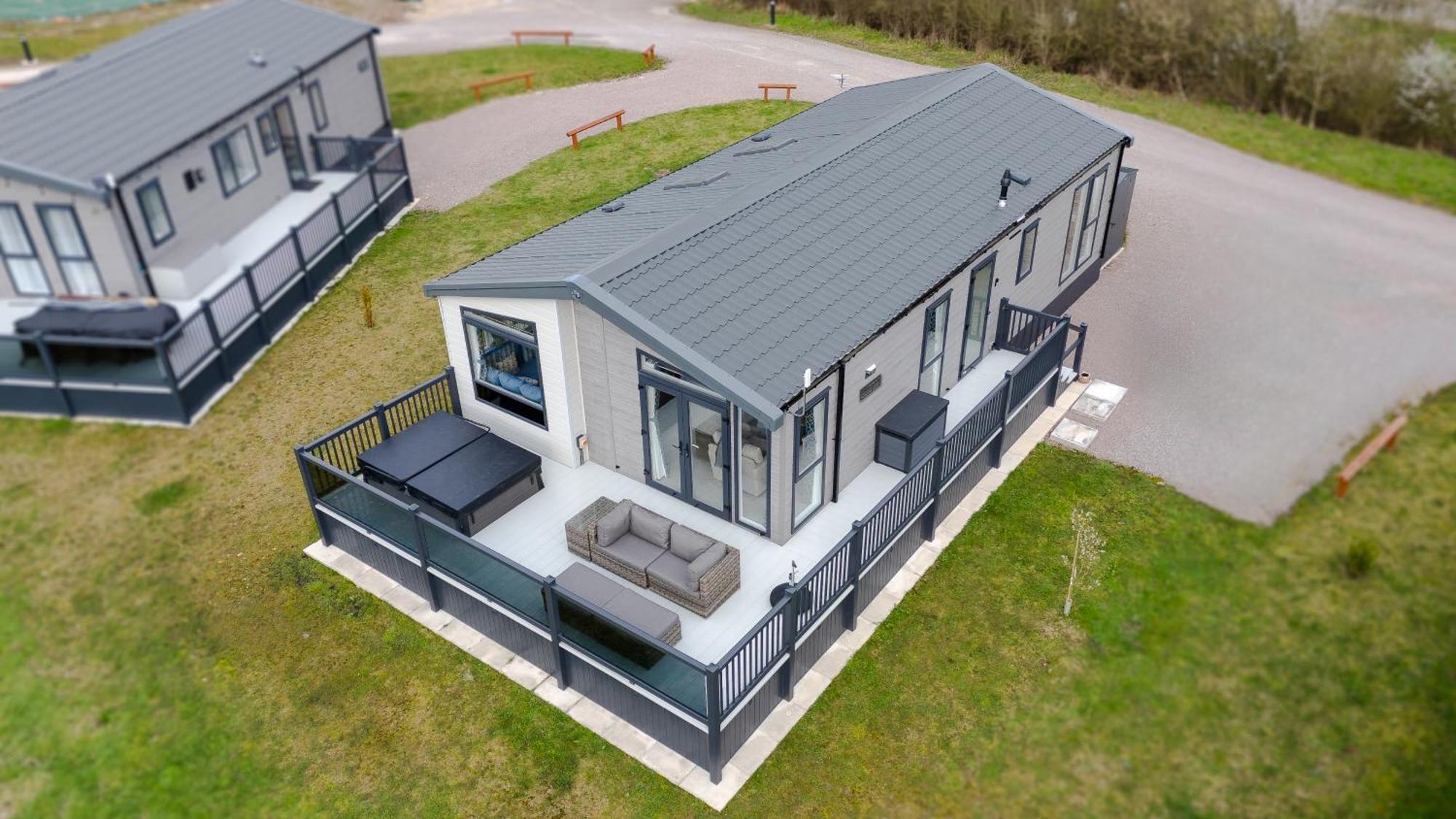 Hotchkin Lodge 우드홀스파 외부 사진